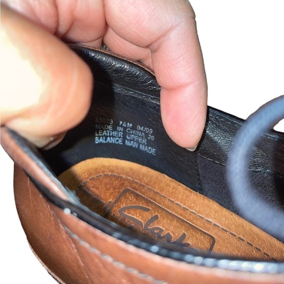 Clarks Artisan Brown Leather Heeled Booties Women’s Size 7.5‎ - Picture 7 of 7